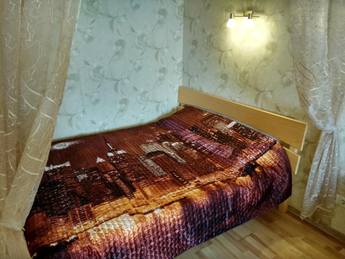 Аркадия Студия С Балконом Частичный Вид Моря Первая Линия От Моря Odessza Kültér fotó
